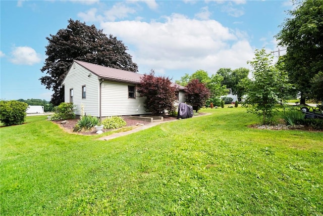 115 Muddy Creek Dr, Center Twp, PA 16001 - view of grassy yard