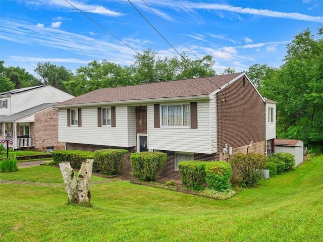 823 Clearview Dr, Penn Hills, PA 15147 - bi-level home featuring brick siding and a front lawn