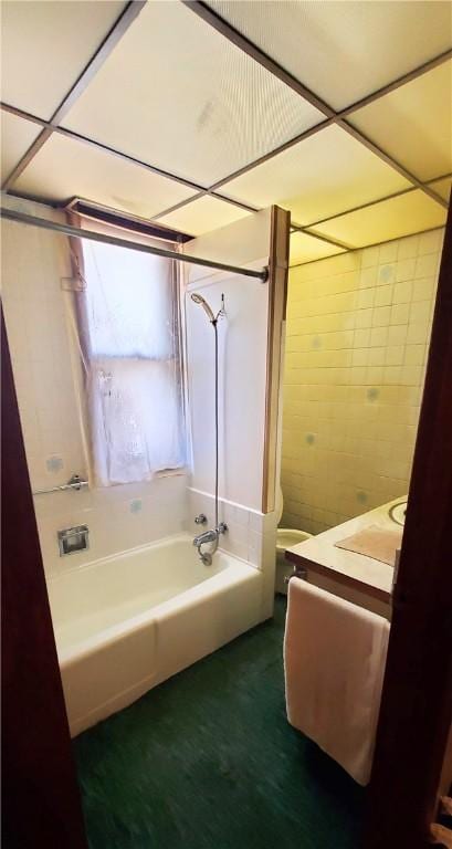705 Carlisle St, New Castle, PA 16101 - full bath with bathing tub / shower combination and vanity