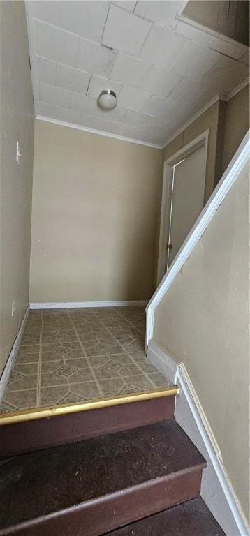 705 Carlisle St, New Castle, PA 16101 - staircase with crown molding