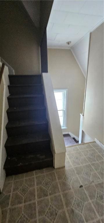 705 Carlisle St, New Castle, PA 16101 - staircase with vaulted ceiling