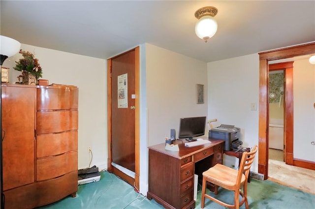 1020 Adams St, New Castle, PA 16101 - carpeted office with baseboards