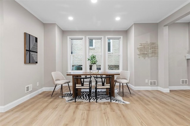 241 S Starr Ave, Avalon, PA 15202 - dining room featuring wood finished floors, crown molding, and recessed lighting
