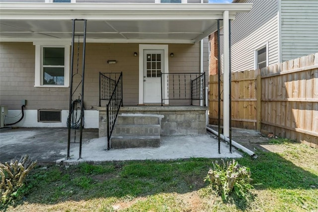 1106 Wade St, Aliquippa, PA 15001 - property entrance