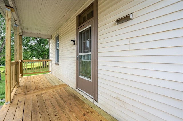 701 E 1st Ave, Derry Boro, PA 15627 - view of wooden deck