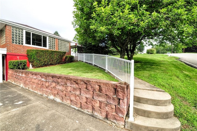 2204 Walch St, Carroll Twp, PA 15063 - photo 2