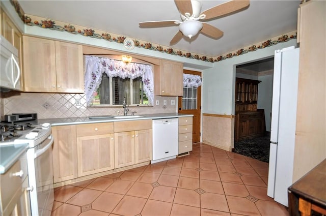 2204 Walch St, Carroll Twp, PA 15063 - photo 7
