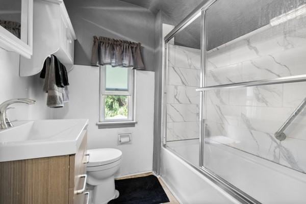 147 Rodilin Dr, Penn Hills, PA 15235 - full bath featuring vanity and bath / shower combo with glass door