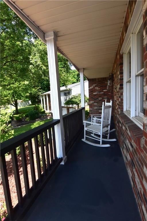 125 Red Oak Ln, Munhall, PA 15120 - photo 7