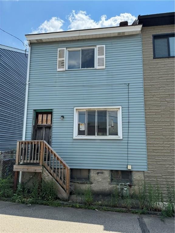 5404 Natrona Way, Lawrenceville, PA 15201 - rear view of property