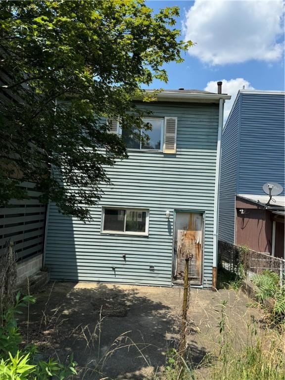 5404 Natrona Way, Lawrenceville, PA 15201 - rear view of property