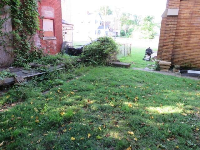 1407 N Lang Ave, Homewood Brushton, PA 15208 - view of yard