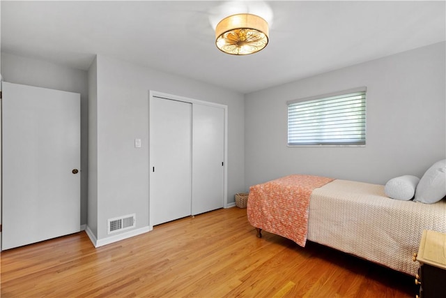 2633 Cedarvue Dr, Saint Clair, PA 15241 - bedroom with light wood-style floors and a closet