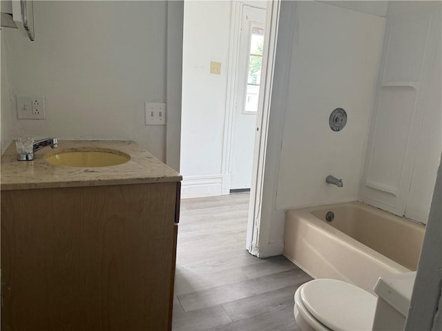 240 2nd Ave, Sharon, PA 16146 - full bathroom featuring vanity, wood finished floors, and shower / bathtub combination