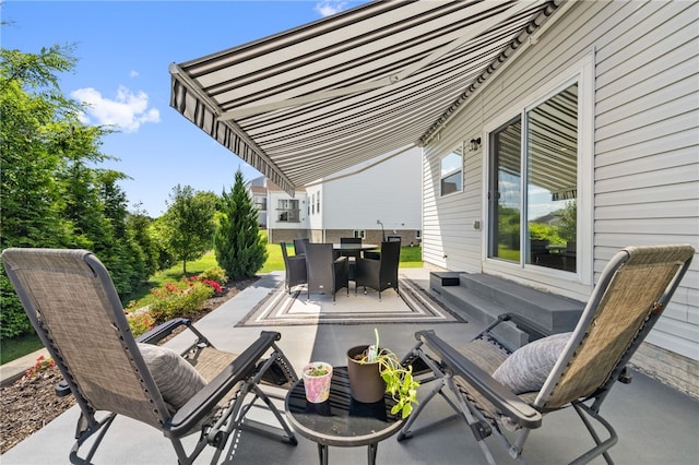 1026 Tee Line Dr, Hopewell Twp, PA 15001 - view of patio with outdoor dining space