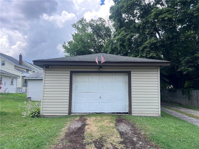 1613 E Washington St, New Castle, PA 16101 - garage featuring driveway