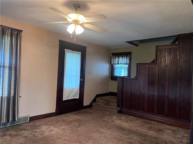 1613 E Washington St, New Castle, PA 16101 - carpeted foyer entrance with ceiling fan and baseboards
