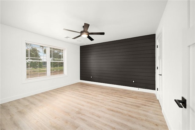1053 Beaner Hollow Rd, Brighton Twp, PA 15009 - unfurnished room featuring light wood finished floors and ceiling fan