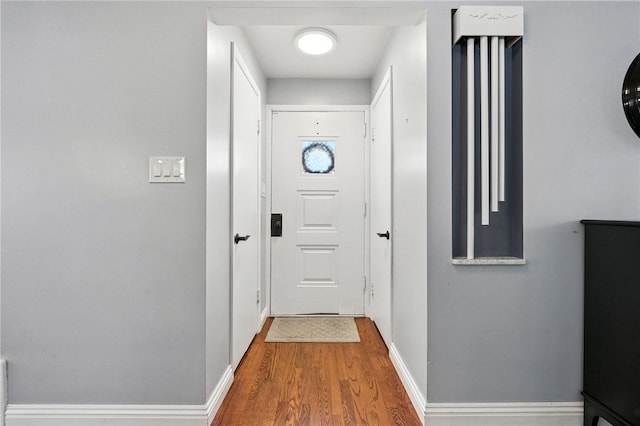 144 Cochran Mt, Lebanon, PA 15228 - entryway with wood finished floors and baseboards