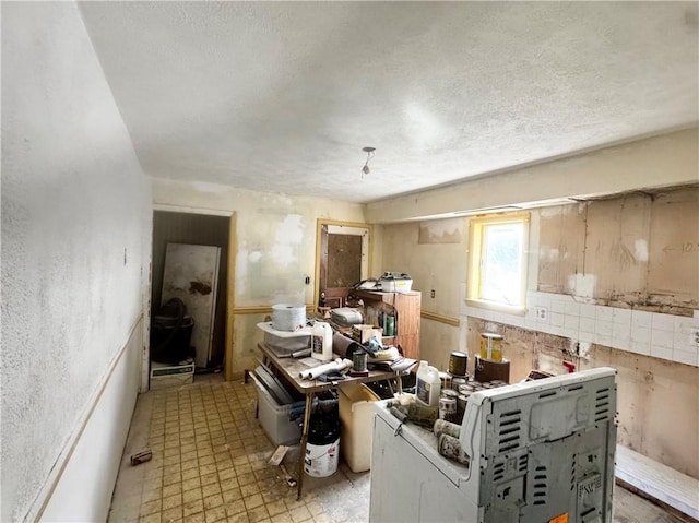 706 Lincoln St, Monongahela, PA 15063 - miscellaneous room with a textured ceiling