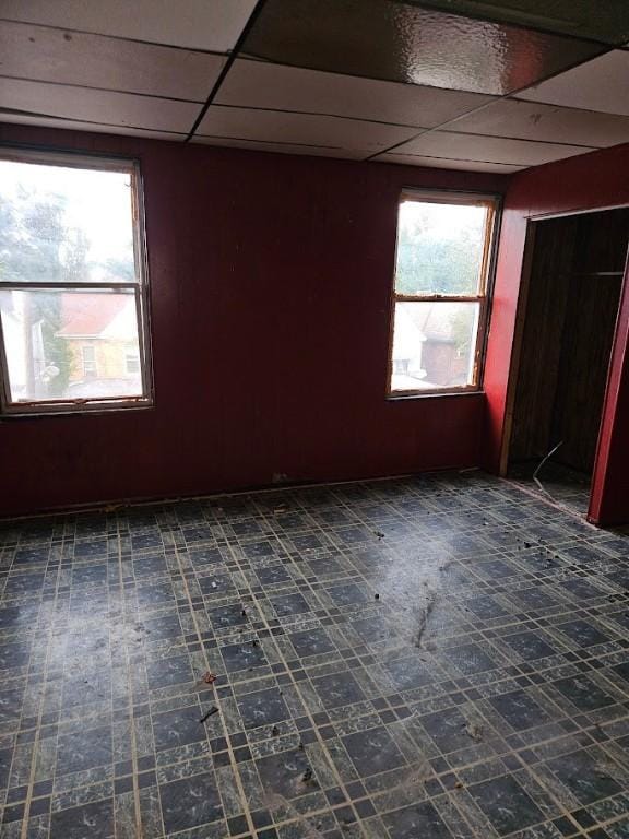 324 Moore Ave, Knoxville, PA 15210 - empty room featuring a drop ceiling