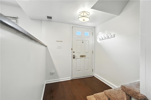 1152 Pennsbury Blvd, Pennsbury, PA 15205 - foyer featuring dark wood finished floors and baseboards