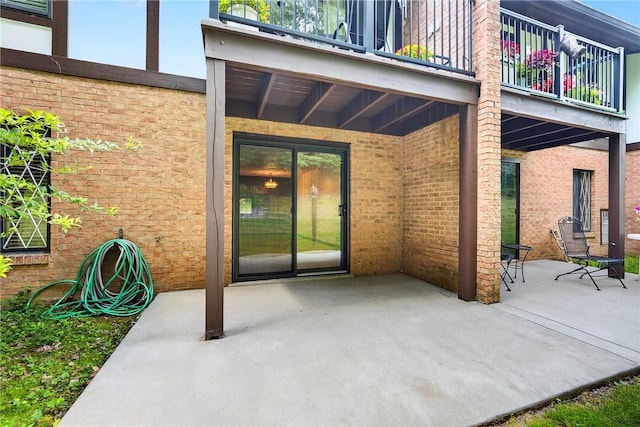 2011 Thornberry Dr, Ross Twp, PA 15237 - patio / terrace featuring a patio
