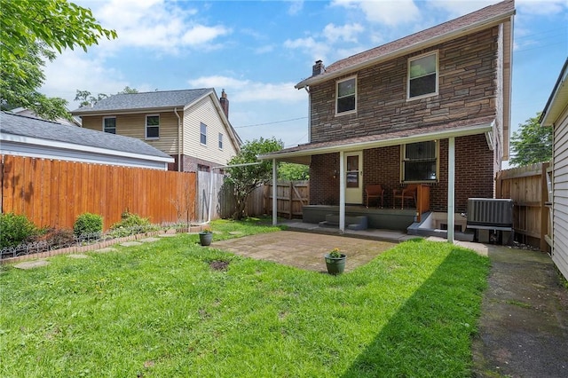 107 Imogene Rd, Greenfield, PA 15217 - back of property with a patio and a fenced backyard