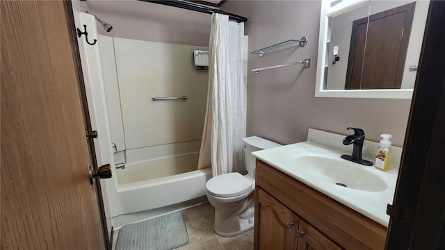 881 Bonniebrook Rd, City Of But Nw, PA 16002 - full bathroom featuring vanity and shower / bath combination with curtain