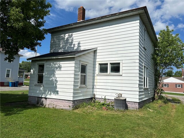 1147 Roosevelt St, Shenango Twp, PA 16101 - photo 3