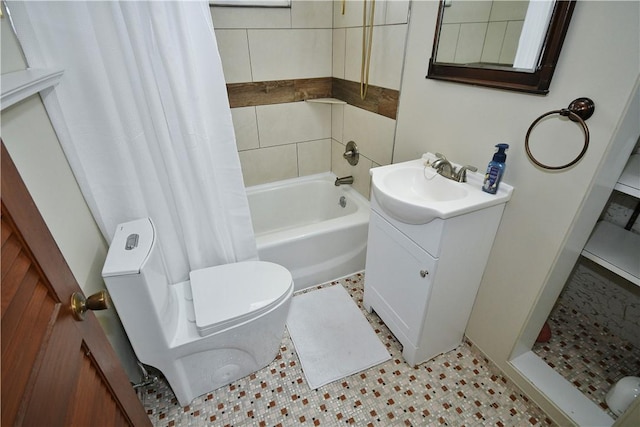 404 Emerson, Munhall, PA 15120 - bathroom with vanity and shower / bath combo with shower curtain