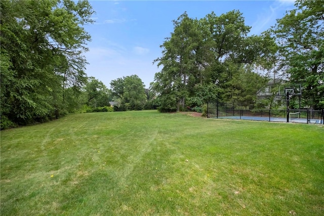 143 N Dr, Fox Chapel, PA 15238 - view of yard featuring community basketball court and a tennis court