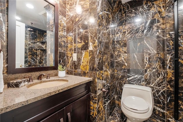 143 N Dr, Fox Chapel, PA 15238 - bathroom featuring tile walls and vanity
