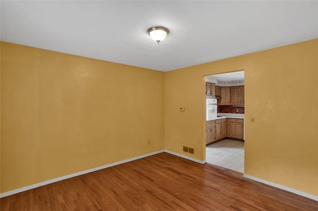 1449 Parkview Dr, Mccandless, PA 15101 - unfurnished room featuring light wood-style flooring and baseboards