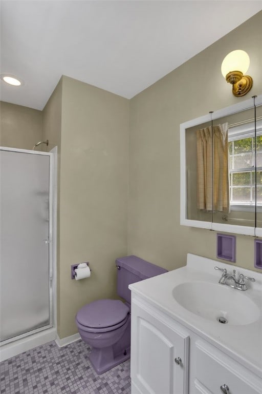 1449 Parkview Dr, Mccandless, PA 15101 - bathroom featuring a shower stall and vanity