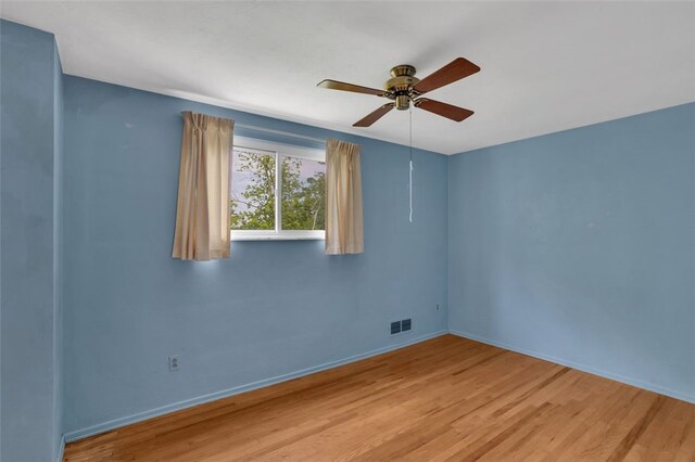 1449 Parkview Dr, Mccandless, PA 15101 - unfurnished room with ceiling fan and light wood-style flooring