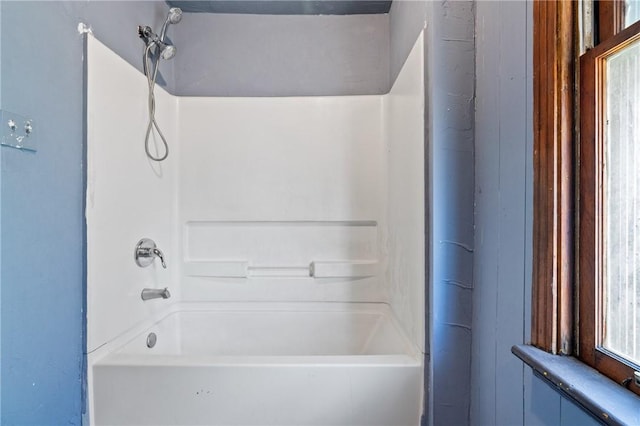 302 38th St, Lawrenceville, PA 15201 - bathroom featuring shower / bathtub combination