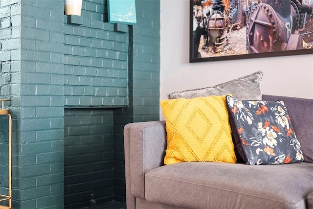 5671 Beacon St, Squirrel Hill, PA 15217 - view of sitting room