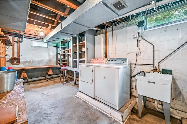 469 Koonce Rd, Hermitage, PA 16148 - basement featuring washing machine and dryer and plenty of natural light