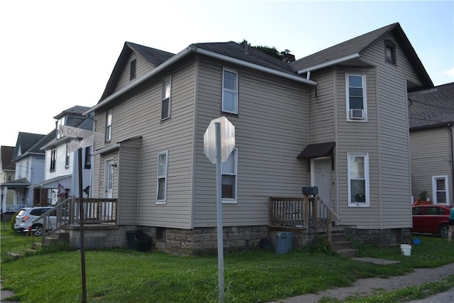 400 W New Castle St, City Of But Nw, PA 16001 - back of house with a yard
