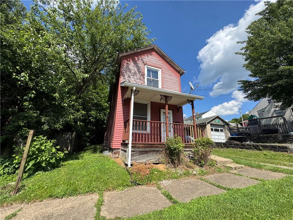 1025 Randolph St, New Castle, PA 16101 - photo 2