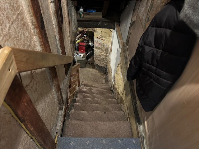 25 E Craig St, Uniontown, PA 15401 - view of staircase