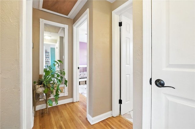 639 Blossom Dr, Baldwin Boro, PA 15236 - hall featuring light wood-type flooring and baseboards