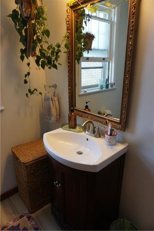 2430 Woodstock Ave, Swissvale, PA 15218 - bathroom with vanity