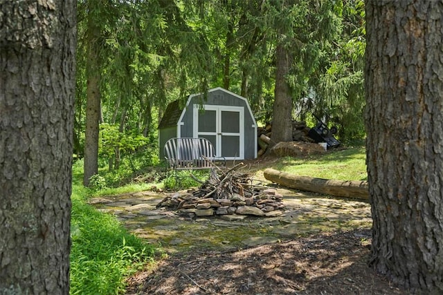 102 Clarks Ln, Adams Twp, PA 16046 - view of shed featuring a wooded view