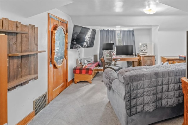 8 Harmar Dr, Cheswick, PA 15024 - carpeted living room featuring an office area and baseboards