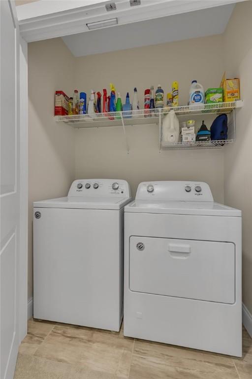 113 Dano Dr Unit 37, Ohioville, PA 15009 - washroom featuring washer and clothes dryer and baseboards