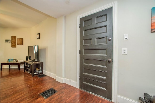118 S 17th St, South Side, PA 15203 - entryway with dark wood-type flooring and baseboards