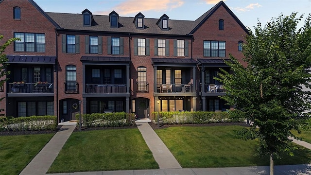 3155 Preston Way, Bridgeville, PA 15017 - townhome / multi-family property featuring brick siding and a front yard