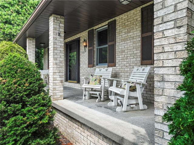 358 Shannon Cir, Daugherty Twp, PA 15066 - view of covered porch